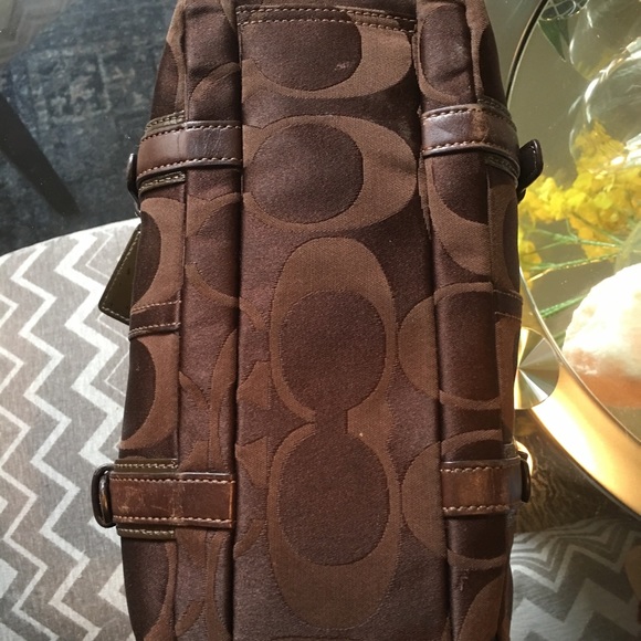 Authentic chocolate brown cloth Coach bag EUC! - Picture 4 of 7